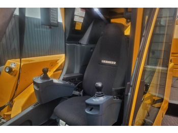 All terrain crane Liebherr LTM1070-4.2 Dutch Vehicle Registration, Valid Insp: picture 4 All terrain crane Liebherr LTM1070-4.2 Dutch Vehicle Registration, Valid Insp: picture 4