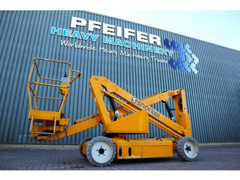 Articulated boom lift SNORKEL