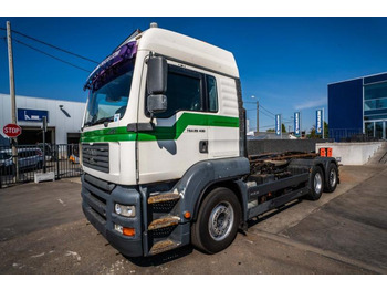 Hook lift truck MAN TGA 26.430