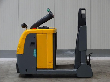 Tow tractor JUNGHEINRICH