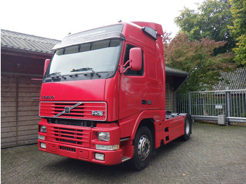 Tractor unit VOLVO FH16 520