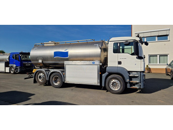 Tanker truck MAN TGS 26.420