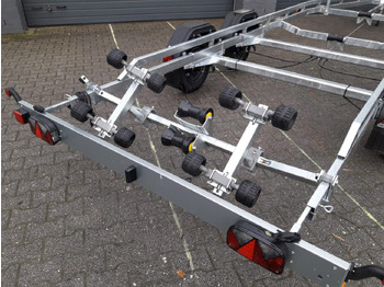Boat trailer Brenderup Bootstrailer Premium 242000 TB SR 2000 Superrollen Winde Boote bis 650cm 2000kg 312268: picture 4 Boat trailer Brenderup Bootstrailer Premium 242000 TB SR 2000 Superrollen Winde Boote bis 650cm 2000kg 312268: picture 4