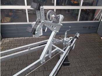 Boat trailer Brenderup Bootstrailer Premium 242000 TB SR 2000 Superrollen Winde Boote bis 650cm 2000kg 312268: picture 3 Boat trailer Brenderup Bootstrailer Premium 242000 TB SR 2000 Superrollen Winde Boote bis 650cm 2000kg 312268: picture 3