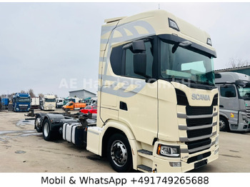 Container transporter/ Swap body truck SCANIA S 450