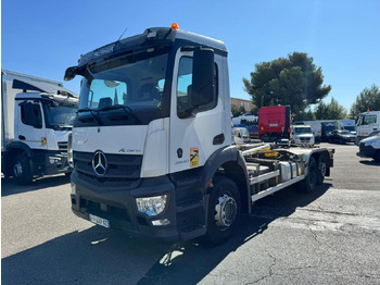 Hook lift truck MERCEDES-BENZ Actros 2540