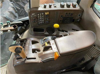 Farm tractor John Deere 6920 S Autopower: picture 4 Farm tractor John Deere 6920 S Autopower: picture 4