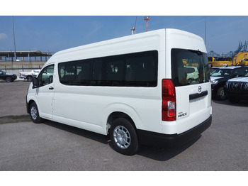 New Minibus, People carrier Toyota Hiace HIGH ROOF / TOIT HAUT 2.8L Diesel Manual base: picture 3