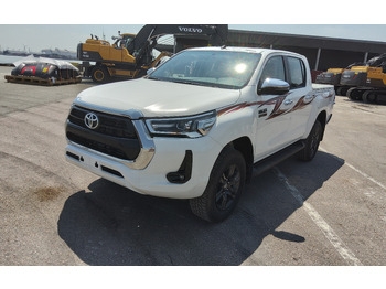 Car TOYOTA Hilux