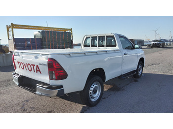 Pickup truck Toyota Hilux / Revo Pick-up single Cab pack security 2.4L Turbo Diesel Manual: picture 3