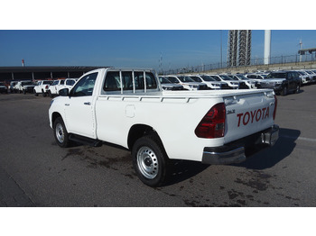 Pickup truck Toyota Hilux / Revo Pick-up single Cab pack security 2.4L Turbo Diesel Manual: picture 5