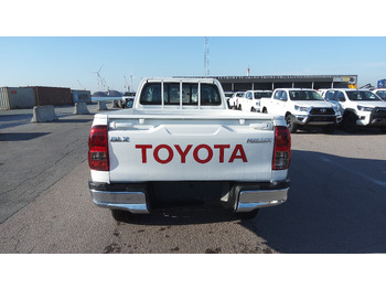 Pickup truck Toyota Hilux / Revo Pick-up single Cab pack security 2.4L Turbo Diesel Manual: picture 4