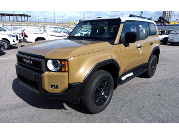 Car TOYOTA Land Cruiser