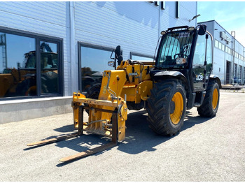 Telescopic handler JCB