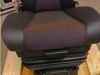 New Cab for Truck Volvo FM förarstol, 23766422: picture 4 New Cab for Truck Volvo FM förarstol, 23766422: picture 4