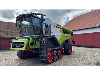 Combine harvester CLAAS Lexion