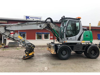Wheel excavator NEW HOLLAND