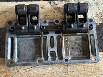 Engine and parts for Agricultural machinery CAT Caterpillar  C9 7W-3871: POKRYWA BOCZNA  7W3871 342-4977: picture 2
