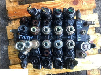 Hydraulic valve JCB