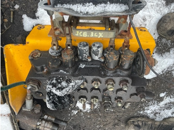 Hydraulic valve JCB