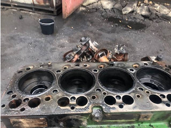 Cylinder block JOHN DEERE