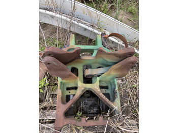 Front axle JOHN DEERE