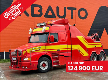 Tow truck VOLVO