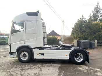Tractor unit Volvo FH 500: picture 2