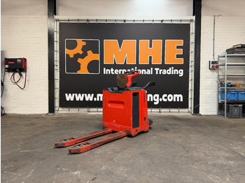 Pallet truck Linde T20AP: picture 3