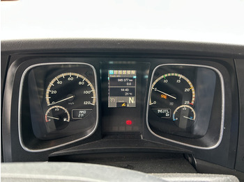 Tractor unit Mercedes-Benz Actros 1842 Streamspace / 945 dkm / 2 Tanks / NL Truck: picture 4