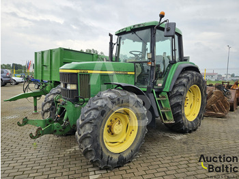 Farm tractor JOHN DEERE 6810