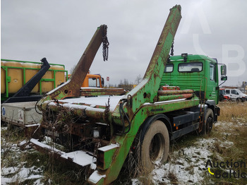 Skip loader truck MAN 18.284: picture 3