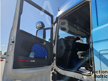 Car transporter truck Scania R 450: picture 5