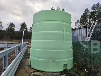 Tanker truck
