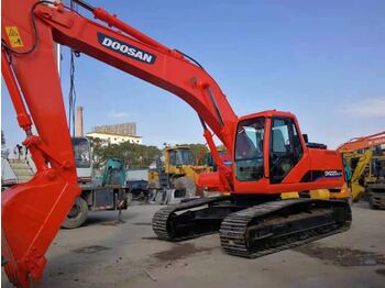 Crawler excavator DOOSAN DH220LC: picture 4