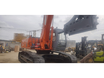Crawler excavator HITACHI EX230-5: picture 3