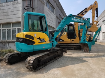 Mini excavator KUBOTA KX155: picture 2