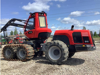Forestry harvester KOMATSU