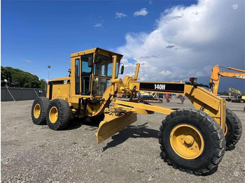 Grader CATERPILLAR 140H