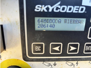 Scissor lift SkyJack SJ9664RT: picture 4