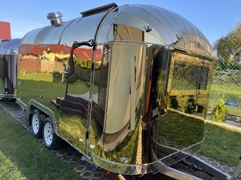 Food trailer