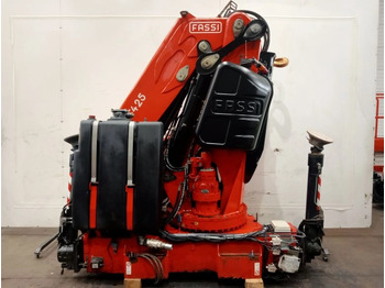 Truck mounted crane FASSI