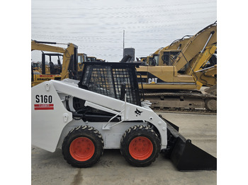 Skid steer loader BOBCAT S160: picture 4