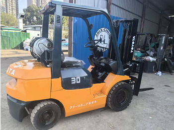 Forklift TOYOTA