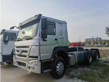 Tractor unit SINOTRUK HOWO