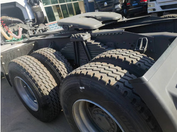 Tractor unit Sinotruk HOWO 371 Tractor: picture 3 Tractor unit Sinotruk HOWO 371 Tractor: picture 3