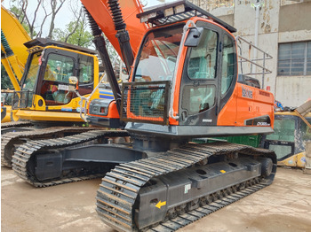 Crawler excavator DOOSAN DX300