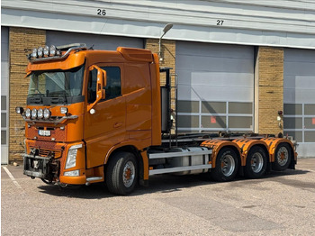 Hook lift truck VOLVO FH12