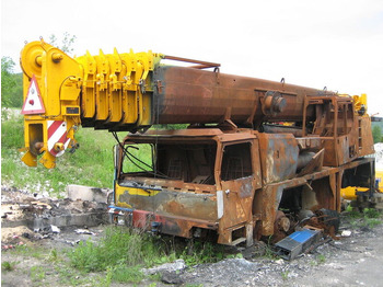 Mobile crane LIEBHERR LTM 1090/2