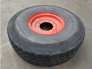 Wheel and tire package MICHELIN
